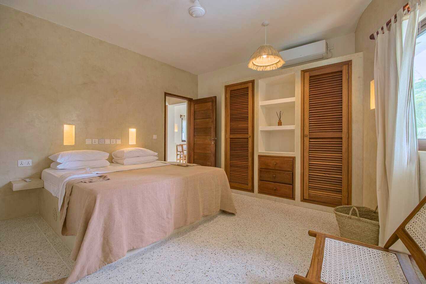 Camera matrimoniale con bagno ensuite al Ghepard Towers